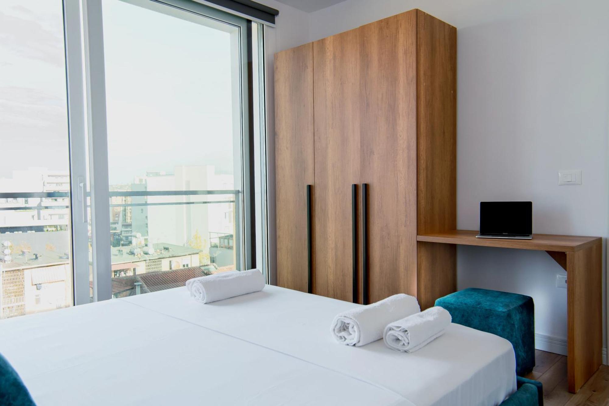 Urban Serenity City Skyline View Apartment 1 Тирана Экстерьер фото