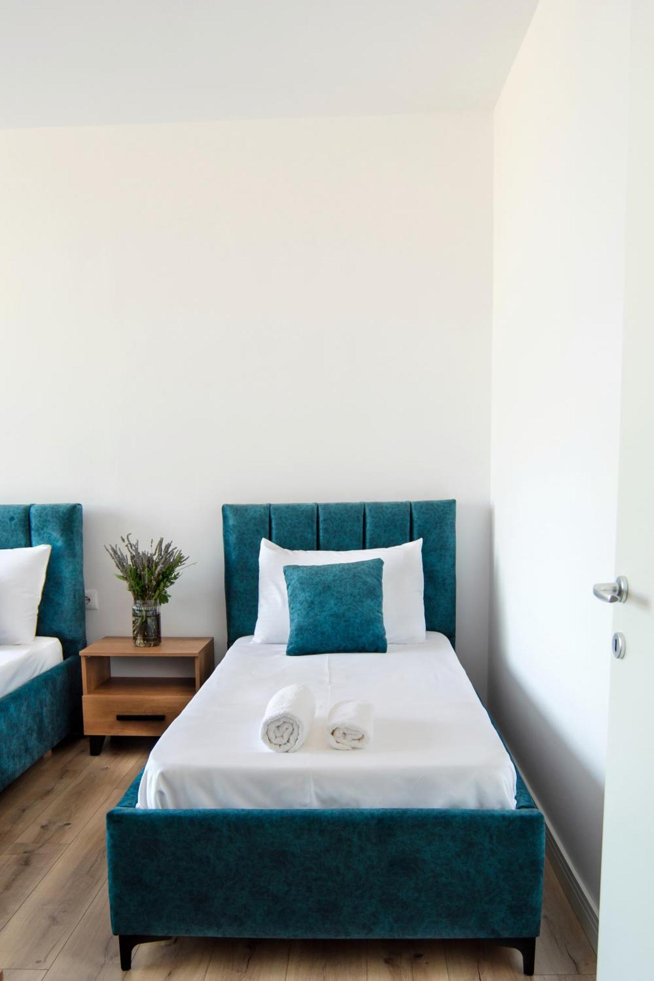 Urban Serenity City Skyline View Apartment 1 Тирана Экстерьер фото